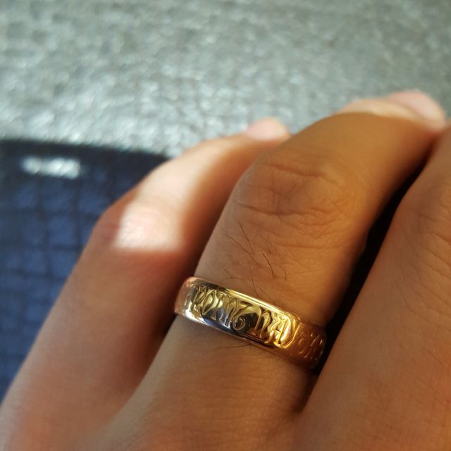 【Mellerio dits Mellerの口コミ】 ピンクゴールドでボリュームもちょうどいいです。
太すぎず細すぎずで、自…