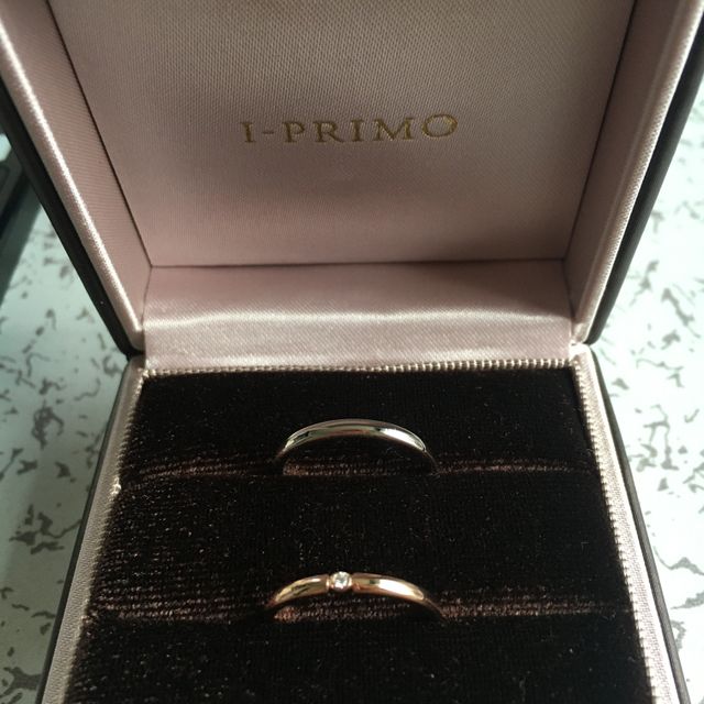 【アイプリモ(I-PRIMO)の口コミ】 婚約指輪も同じブランドでもらっていて、それに合わせるのに同じブランド…