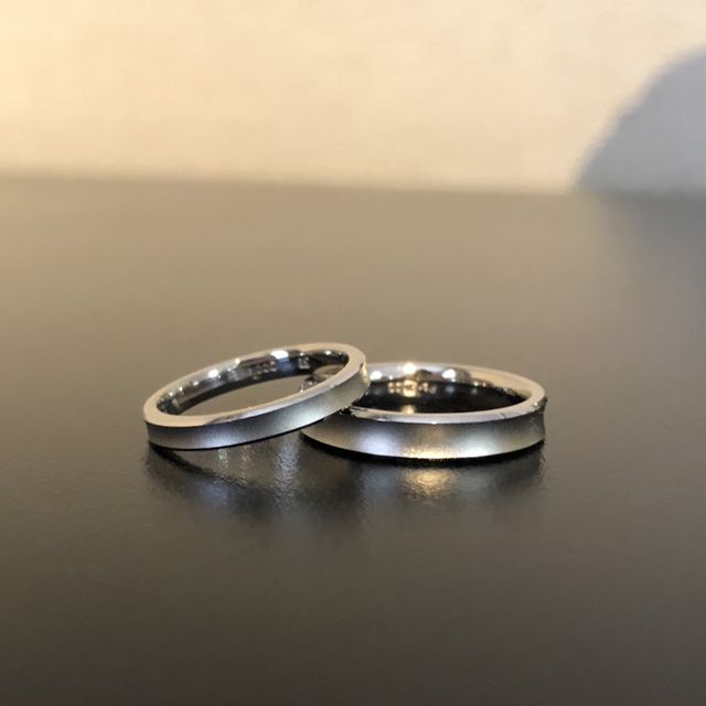 【Ptau(ピトー)の口コミ】 シンプルなデザインですが個性的な指輪を探していました。リバースのデザ…