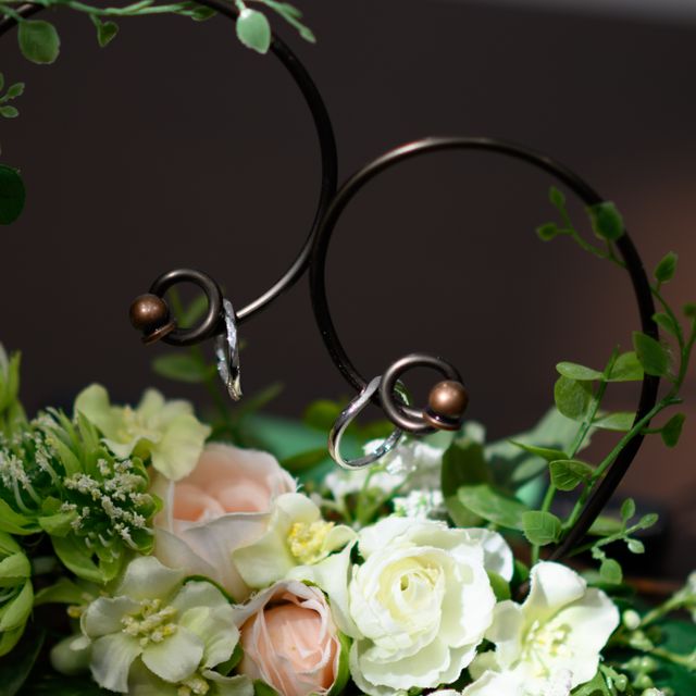 【アイプリモ(I-PRIMO)の口コミ】 ダイヤモンドの留め具が小さく、デザインの邪魔になっていないのが良かっ…