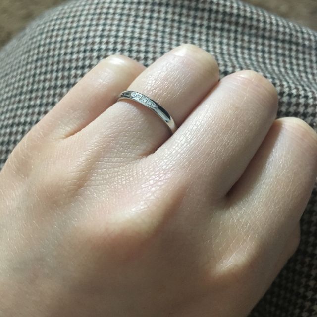 【アイプリモ(I-PRIMO)の口コミ】 シンプルでかわいいデザインの指輪を探していました。
いろいろな指輪を見…