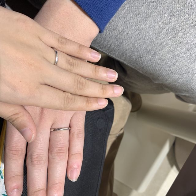 【TRECENTI(トレセンテ)の口コミ】 とてもシンプルでいつまでも使える指輪なので決めました。元々シンプルな…