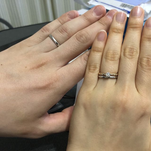 【鎌倉彫金工房の口コミ】 錆びにくいということとずっとつけるものなので派手な色ではなくプラチナ…