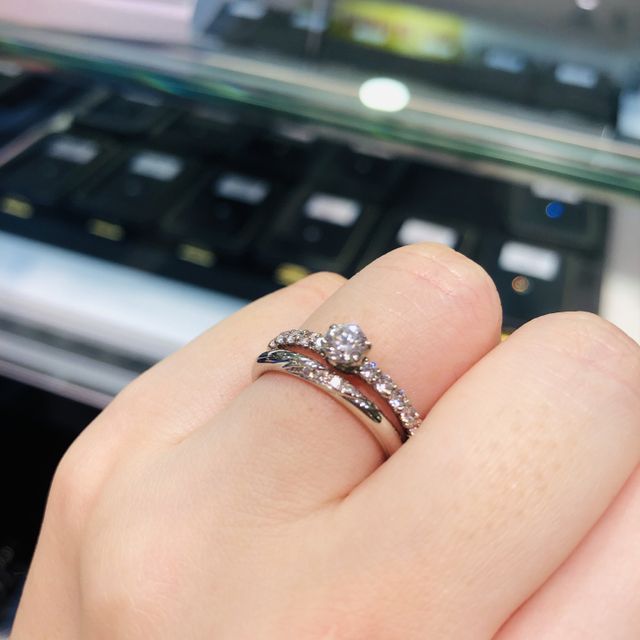 【GALA JEWELRY(ガラジュエリー)の口コミ】 婚約指輪については、あらかじめネットで調べて欲しいデザインを決めてか…