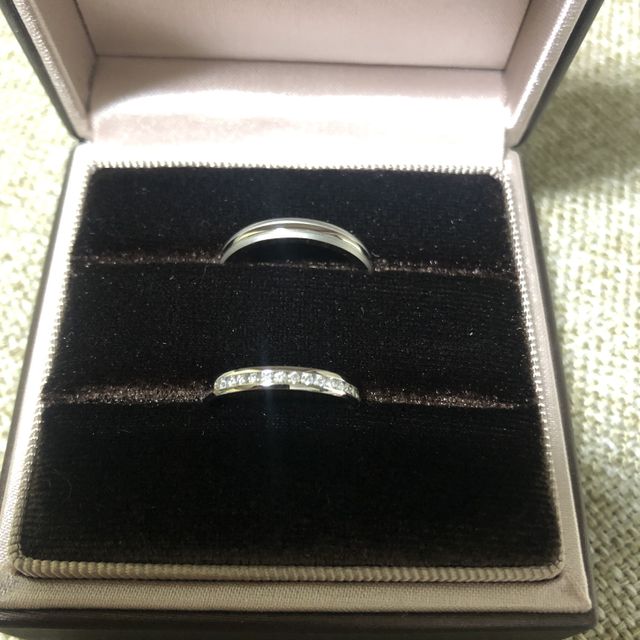 【アイプリモ(I-PRIMO)の口コミ】 私はエンゲージリングとセットで使えるものを探していたし、お互いに好き…