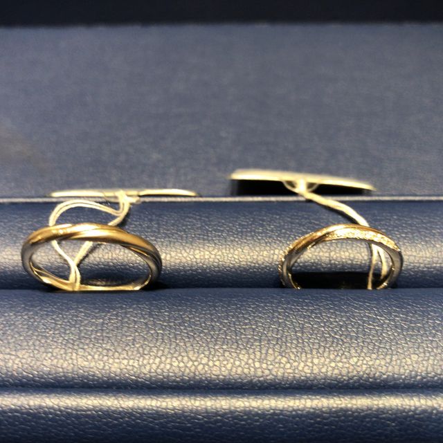 【銀座ダイヤモンドシライシの口コミ】 歳を重ねても、他のリングと重ね付けをしても合うようなデザインです。シ…