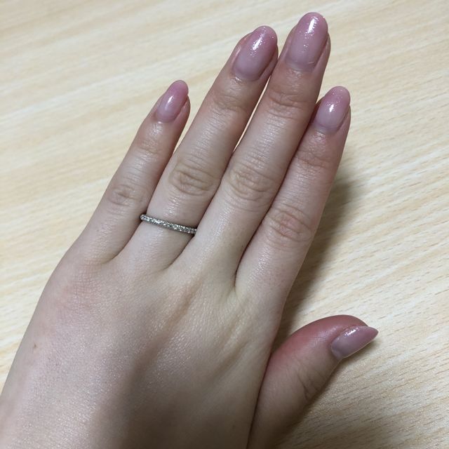 【銀座ダイヤモンドシライシの口コミ】 シンプルすぎず、派手すぎないものが欲しかったのでこちらにしました。
プ…