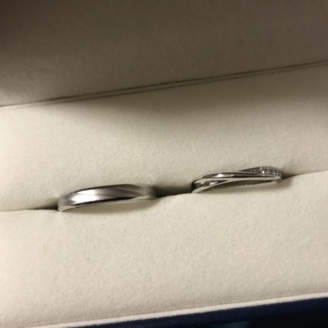 【GALA JEWELRY(ガラジュエリー)の口コミ】 それぞれの好みや2人の指に似合う指輪のタイプが全く違い、お揃いのデザイ…