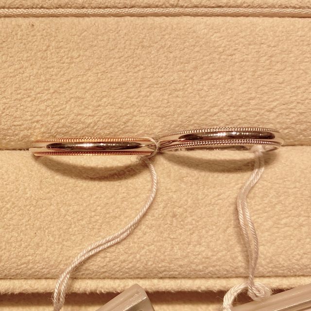 【ギンザタナカブライダル(GINZA TANAKA BRIDAL)の口コミ】 婚約指輪と重ね付けをしたく、ある程度細めの幅で地金はゴールドかプラチ…