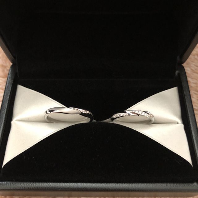 【エクセルコダイヤモンド(EXELCO DIAMOND)の口コミ】 2店舗回って色んな指輪を見せてもらい、周りと被らないようなデザインを探…