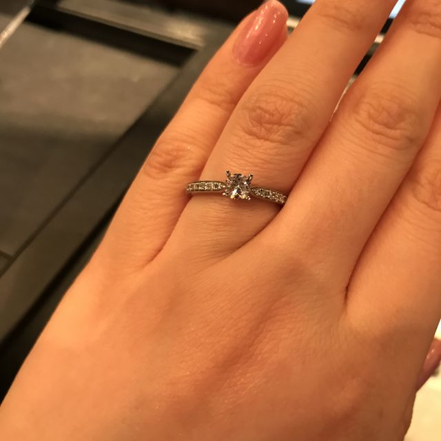 【ラザール ダイヤモンド(LAZARE DIAMOND)の口コミ】 誰もが知るラザールダイヤモンドさん、ダイヤモンドの輝きが本当に違いま…