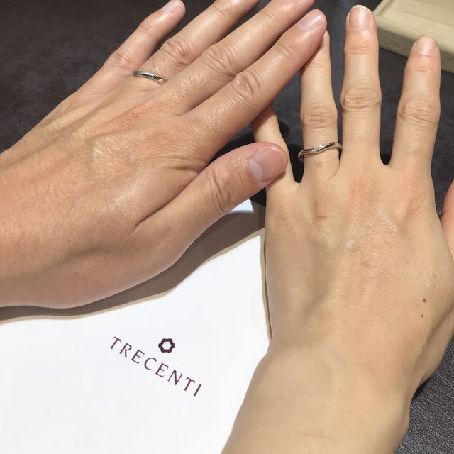 【TRECENTI(トレセンテ)の口コミ】 カーブのデザインが指を華奢に見せてくれます。ダイアモンドもとてもきら…