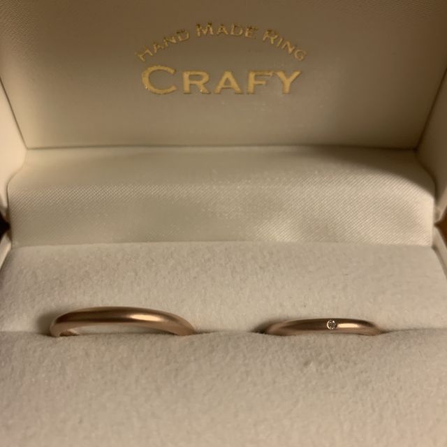 【CRAFY(クラフィ)の口コミ】 自分たちで手作りしました。シンプルに、目立ちすぎないデザインが良かっ…