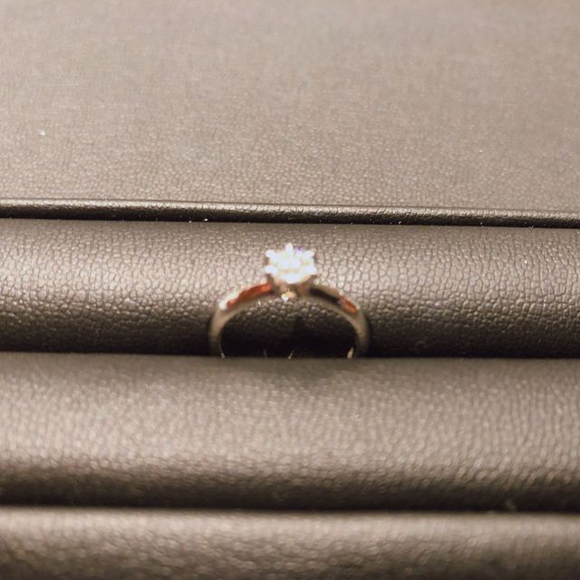 【エクセルコダイヤモンド(EXELCO DIAMOND)の口コミ】 初めての指輪で何もわからず、一から手取り足取り教えていただきました。…