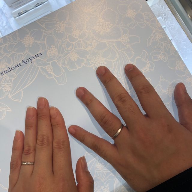 【ヴァンドーム青山(VENDOME AOYAMA)の口コミ】 ダイヤが斜めに入ってるので、ストレートでもウェーブっぽいデザインです…