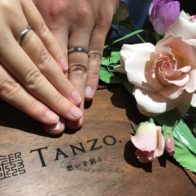 【TANZO.(鍛造指輪)の口コミ】 素材、カラー、形、加工、石など、全て自分達で決められるのが良かったで…