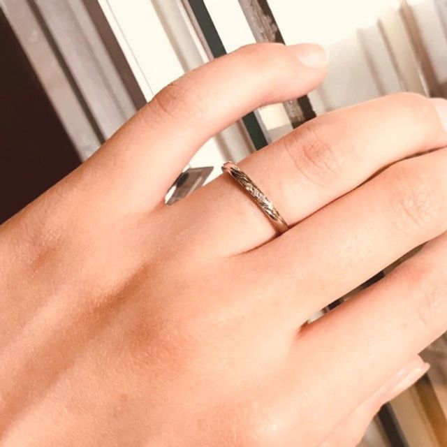 【アイプリモ(I-PRIMO)の口コミ】 シンプルでありながら高級感があり、しっかりとした造りで耐久性も問題な…