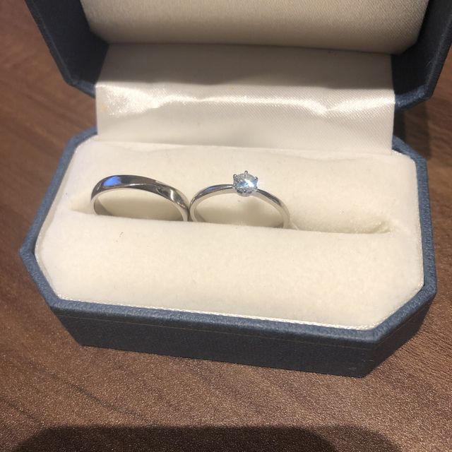 【ジュエリーツツミ(JEWELRY TSUTSUMI)の口コミ】 主人がこの形がいいと言ったから。
いろいろ種類があり悩みましたがカット…