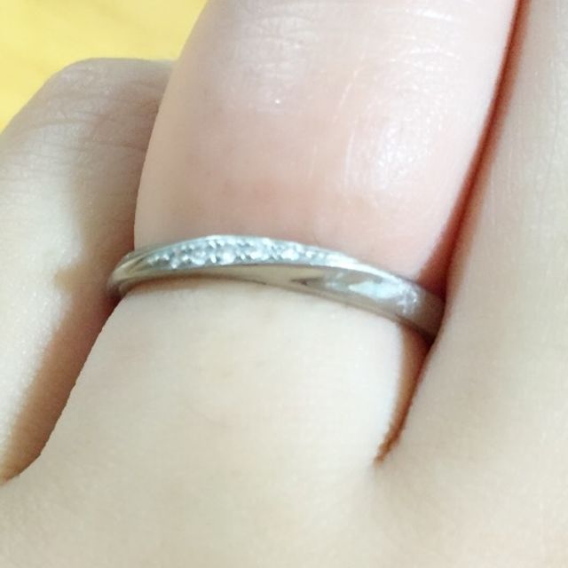 【4℃ BRIDAL(ヨンドシーブライダル)の口コミ】 ペアで10万くらいの物を考えており、以前から4°Cが好きだったので、
…