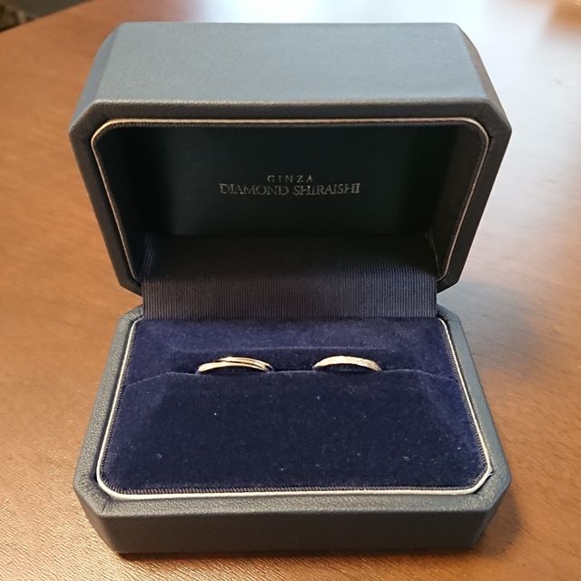 【銀座ダイヤモンドシライシの口コミ】 ウェーブのデザインにしようかなと考えていましたが、細身のデザインにな…