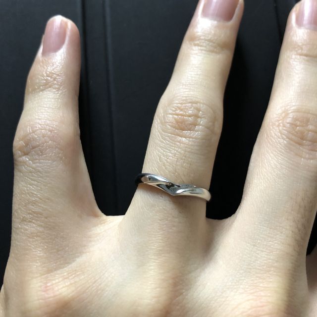 【アイプリモ(I-PRIMO)の口コミ】 ウェーブやVの字になっているものの曲線が綺麗だったのでその中から選びま…