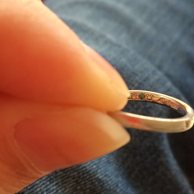 【4℃ BRIDAL(ヨンドシーブライダル)の口コミ】 ダイヤがはいった結婚指輪がよかったこと、ディズニーがすきなことからこ…