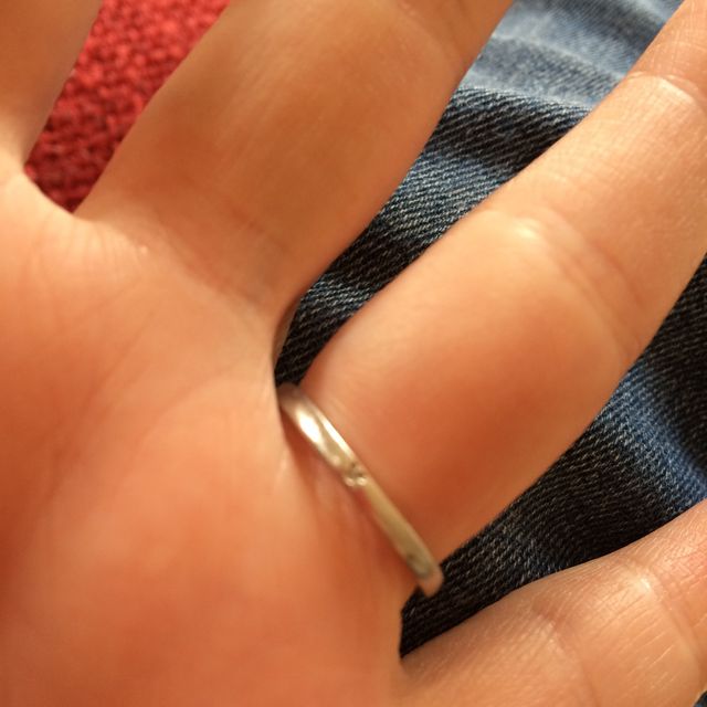 【4℃ BRIDAL(ヨンドシーブライダル)の口コミ】 ダイヤがはいった結婚指輪がよかったこと、ディズニーがすきなことからこ…