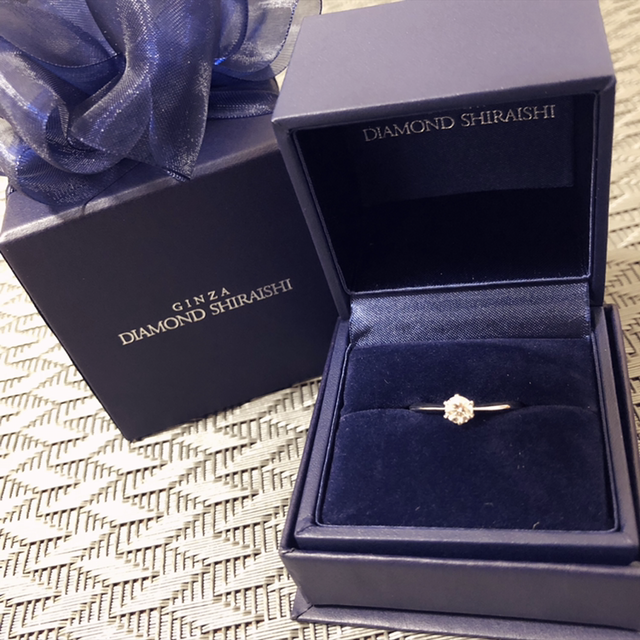 【銀座ダイヤモンドシライシの口コミ】 プロポーズリングをプレゼントしてもらいました。彼いわく、どれも素晴ら…
