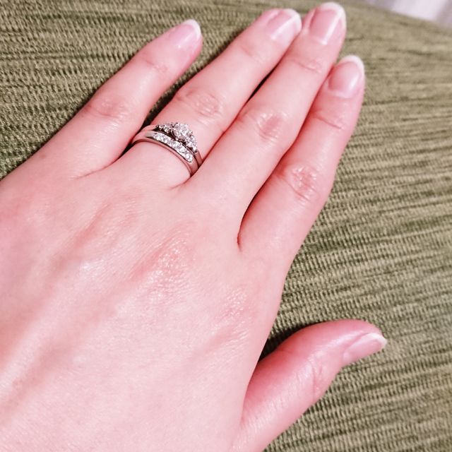 【アイプリモ(I-PRIMO)の口コミ】 デザインが豊富で選択肢が増え、お気に入りの指輪と出会えました。
選んだ…