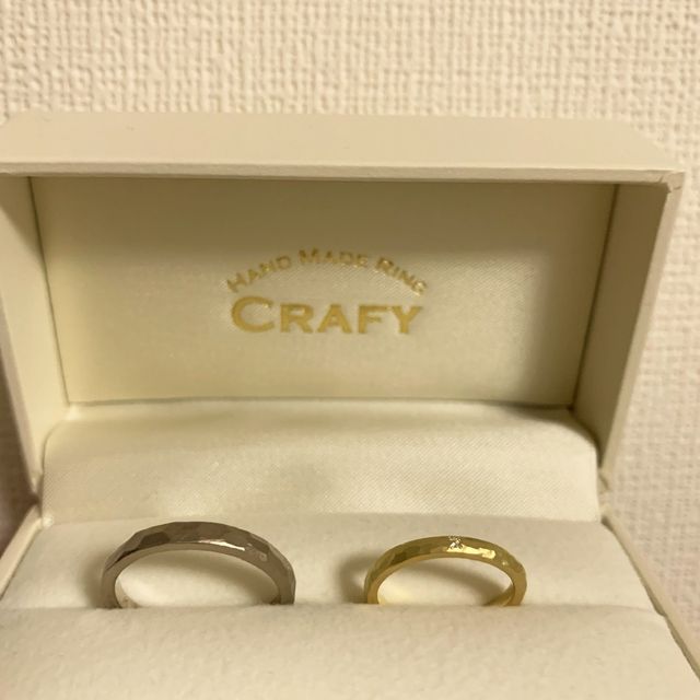 【CRAFY(クラフィ)の口コミ】 結婚指輪探しをすすめるにつれブランドにも特別興味がわかず決めかねてい…