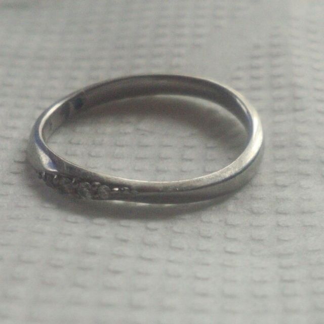 【組曲ジュエリーの口コミ】 何店舗か巡って試着していくうちに、自分が理想だと思っていたデザインが…