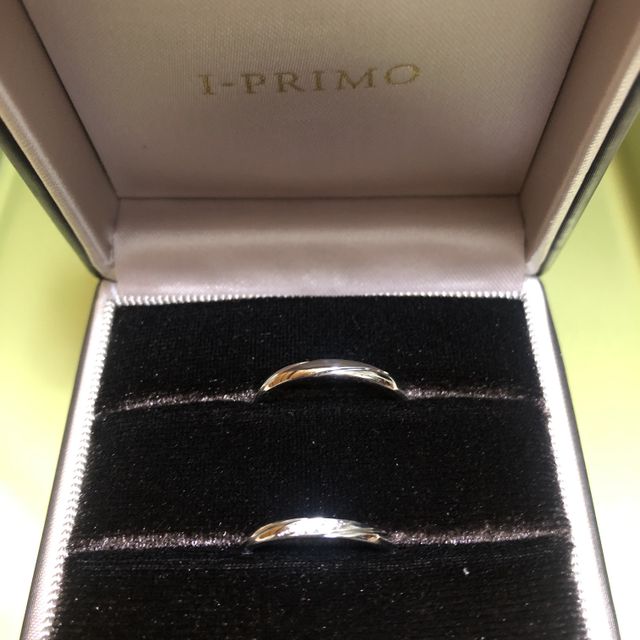 【アイプリモ(I-PRIMO)の口コミ】 たくさんの指輪があるなかで、こちらの指輪にしたのはまず、ふたりの揺る…