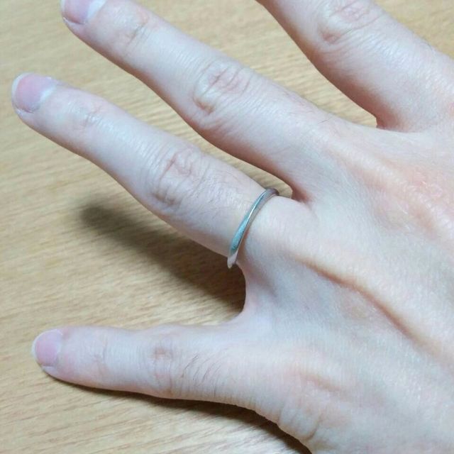 【LUCIE(ルシエ)の口コミ】 結婚指輪なので、夫婦のお揃い感があるデザインのものを探していました。…