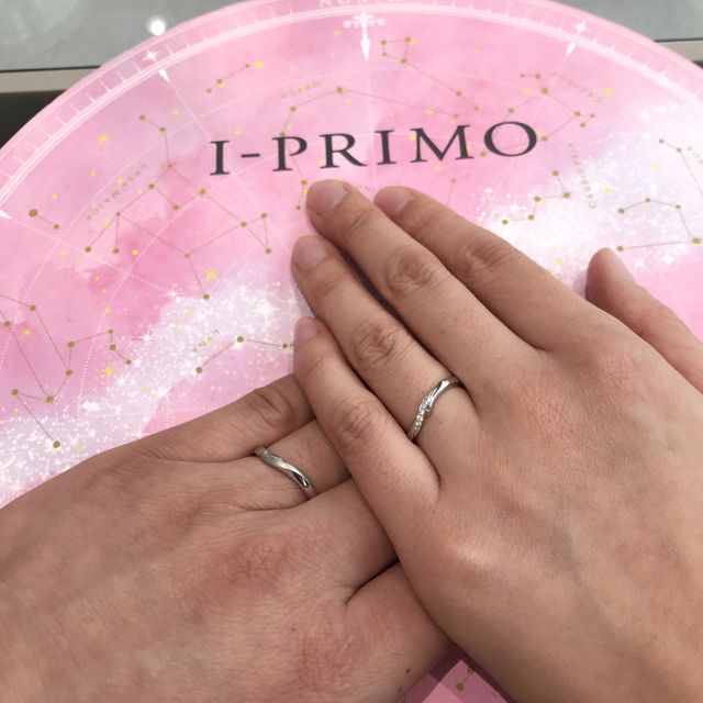 【アイプリモ(I-PRIMO)の口コミ】 店頭にて、様々な指輪の中から試着を行いながら選ぶ事ができました。
店員…