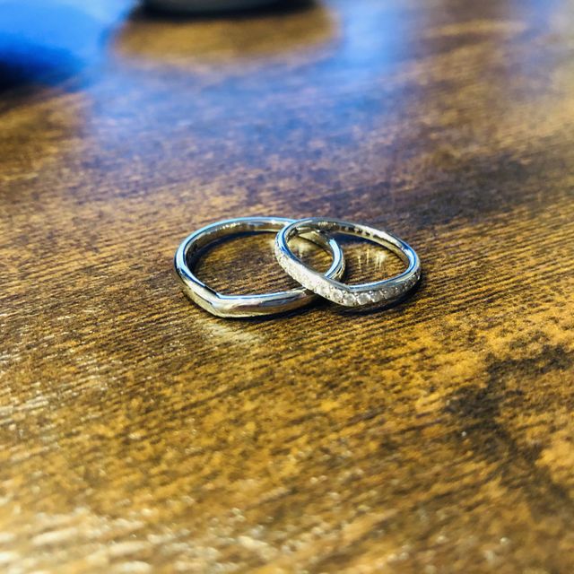 【4℃ BRIDAL(ヨンドシーブライダル)の口コミ】 婚約指輪→ストレートタイプ
店員さんに色々出していただき、細かくア…