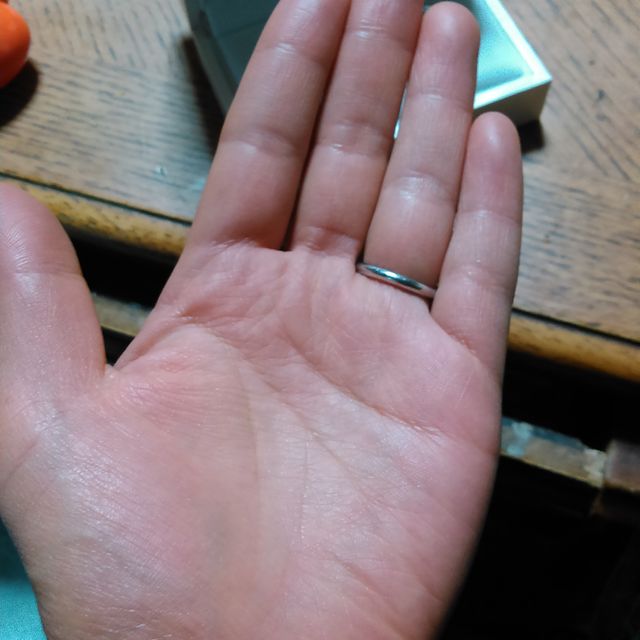 【ギンザタナカブライダル(GINZA TANAKA BRIDAL)の口コミ】 結婚指輪はシンプルなものが欲しかったのですが、とてもシンプルなデザイ…