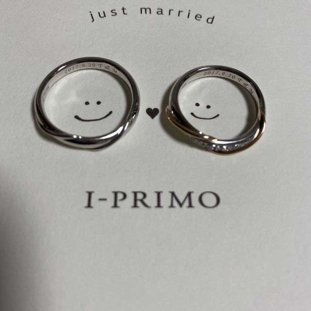 【アイプリモ(I-PRIMO)の口コミ】 指輪を何個か試着させて頂いて、ストレートやウェーブ、シンプルなものな…