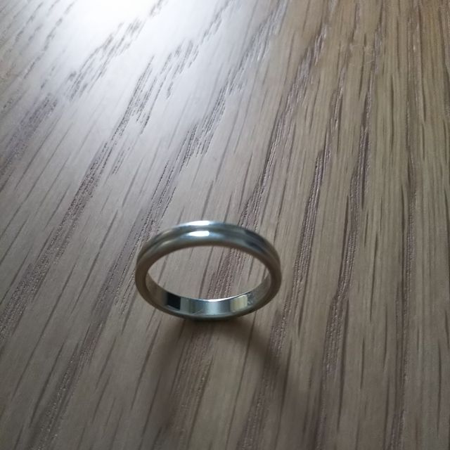 【ブシュロン(BOUCHERON)の口コミ】 デザインのシンプルさが購入の決め手になりました。何年間ごとに指輪を買…
