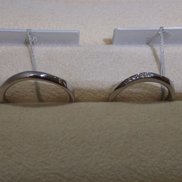 【TRECENTI(トレセンテ)の口コミ】 初めて、二人での指輪見学でした。
二人とも指輪の知識がない中ではありま…