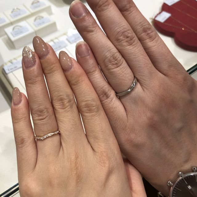 【TRECENTI(トレセンテ)の口コミ】 婚約指輪や結婚指輪は似たようなデザインのものが多いですが、なかなかピ…