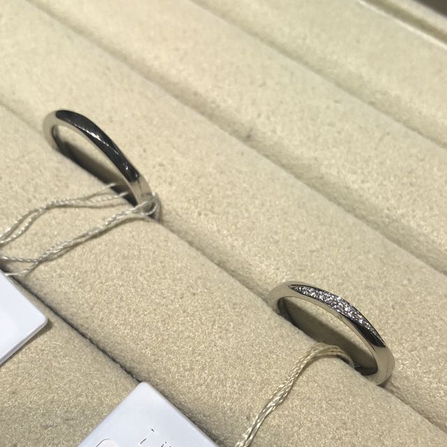 【TRECENTI(トレセンテ)の口コミ】 ダイヤモンドのカットに拘りがあるブランドなだけあって、どの方向から見…