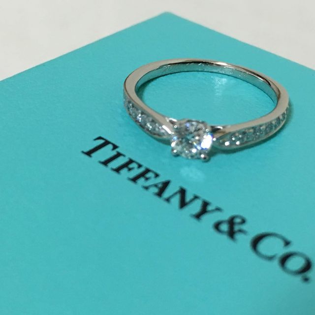 【ティファニー(Tiffany & Co.)の口コミ】 昔からティファニーに憧れがあったので、1度2人で見に行ったことがあり好…