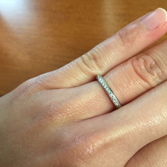 【エクセルコダイヤモンド(EXELCO DIAMOND)の口コミ】 販売員さんの熱心な対応とデザインとダイヤの質の良さに惹かれました。販…