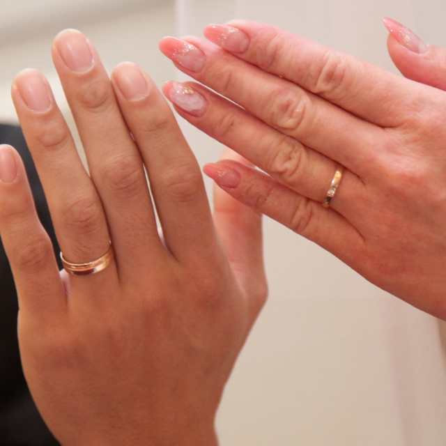 【festaria bijou SOPHIA(フェスタリア ビジュソフィア)の口コミ】 シルバーよりゴールドっぽいものが良く、シンプルなものが欲しかったので…