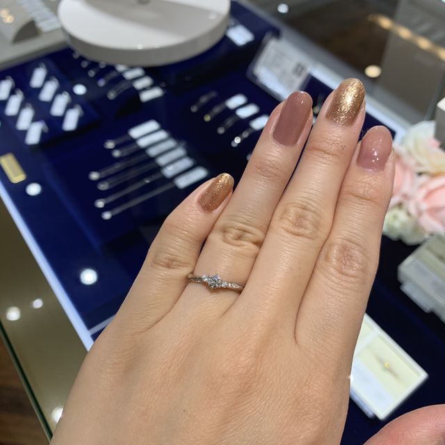 【canal4℃(カナルヨンドシー)の口コミ】 デザインは豊富で、ウェーブタイプ、Vラインタイプ、ストレートタイプがあ…