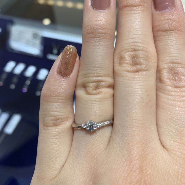 【canal4℃(カナルヨンドシー)の口コミ】 デザインは豊富で、ウェーブタイプ、Vラインタイプ、ストレートタイプがあ…