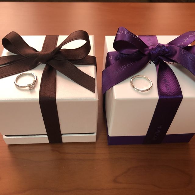 【俄(にわか)の口コミ】 姉も同じブランドでオススメしてくれ、参考にしました。シンプルだけど輝…