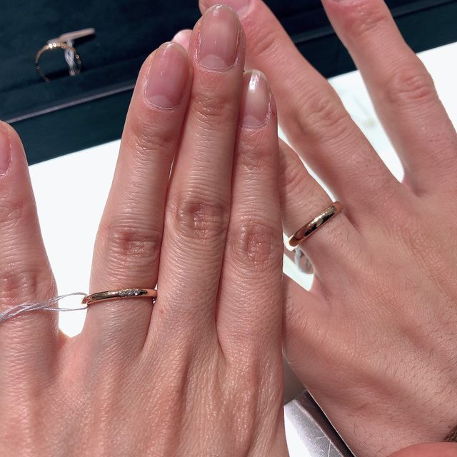 【ティファニー(Tiffany & Co.)の口コミ】 細めのデザインで、少しダイヤが入っているのが良かったので、求めていた…