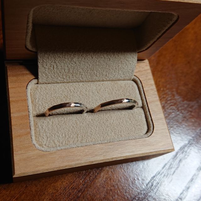 【uchimari(ウチマリ)の口コミ】 前々からインスタグラムで色々な指輪を検索して調べていましたが、とにか…