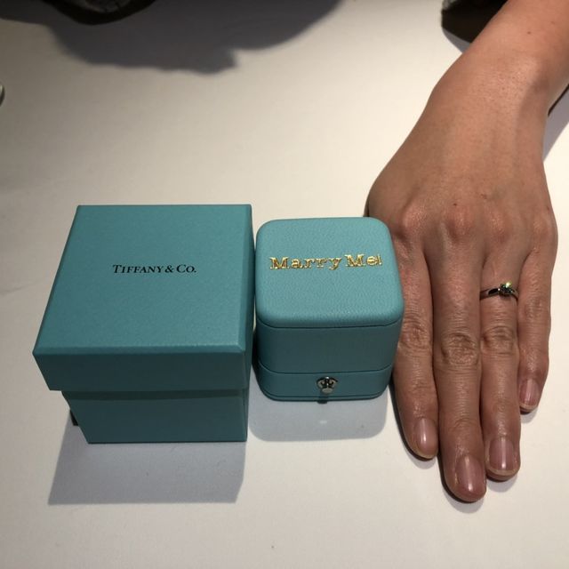 【ティファニー(Tiffany & Co.)の口コミ】 日本人に似合うように作られたハーモニーの婚約指輪で、つけ心地が良くダ…